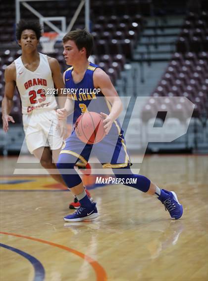 Thumbnail 1 in San Juan vs. Grand County (UHSAA 3A Quarterfinal) photogallery.