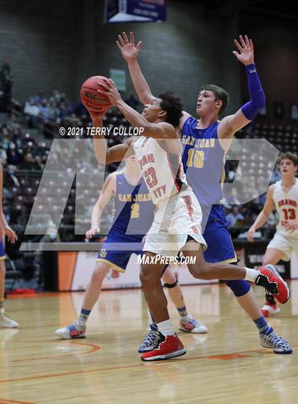 Thumbnail 3 in San Juan vs. Grand County (UHSAA 3A Quarterfinal) photogallery.