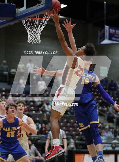 Thumbnail 2 in San Juan vs. Grand County (UHSAA 3A Quarterfinal) photogallery.