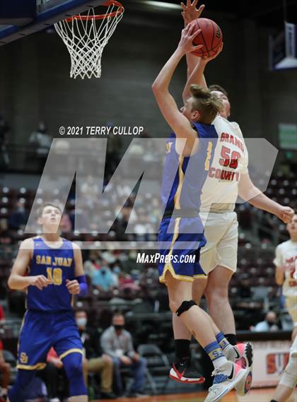 Thumbnail 1 in San Juan vs. Grand County (UHSAA 3A Quarterfinal) photogallery.