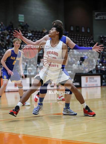 Thumbnail 1 in San Juan vs. Grand County (UHSAA 3A Quarterfinal) photogallery.