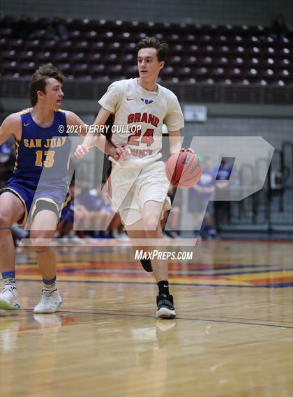 Thumbnail 2 in San Juan vs. Grand County (UHSAA 3A Quarterfinal) photogallery.