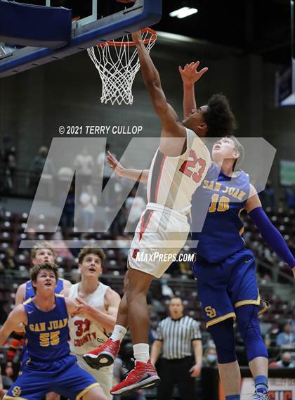 Thumbnail 3 in San Juan vs. Grand County (UHSAA 3A Quarterfinal) photogallery.