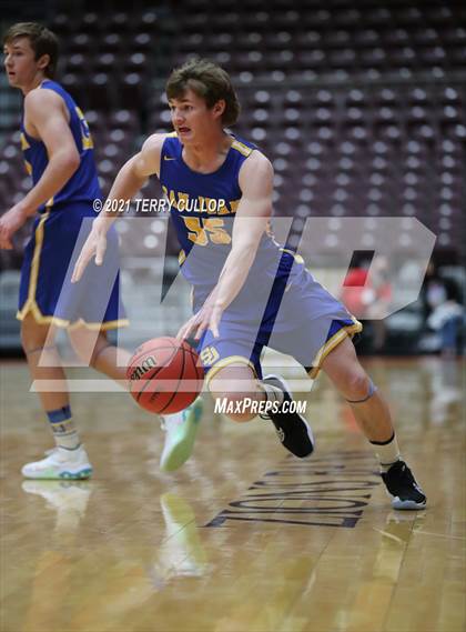 Thumbnail 2 in San Juan vs. Grand County (UHSAA 3A Quarterfinal) photogallery.