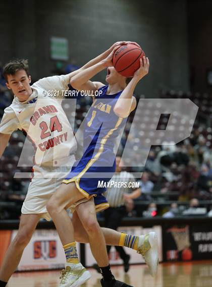 Thumbnail 2 in San Juan vs. Grand County (UHSAA 3A Quarterfinal) photogallery.