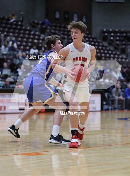 Thumbnail 3 in San Juan vs. Grand County (UHSAA 3A Quarterfinal) photogallery.