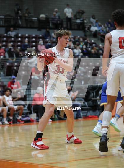 Thumbnail 3 in San Juan vs. Grand County (UHSAA 3A Quarterfinal) photogallery.