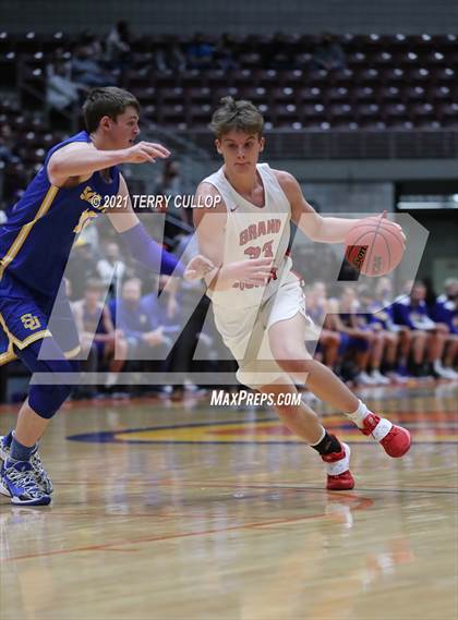 Thumbnail 3 in San Juan vs. Grand County (UHSAA 3A Quarterfinal) photogallery.