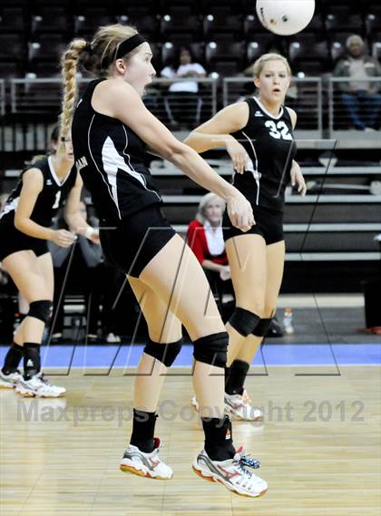 Thumbnail 1 in Veritas Prep vs. Valley Lutheran (AIA D5 Final) photogallery.