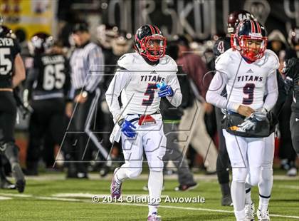 Thumbnail 3 in Wylie vs. Centennial (UIL 5A Bi-District Playoff) photogallery.
