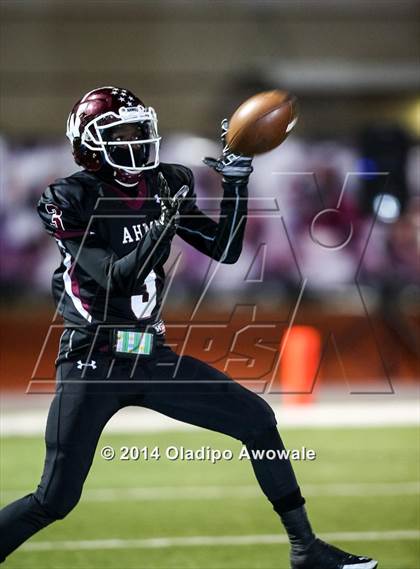 Thumbnail 2 in Wylie vs. Centennial (UIL 5A Bi-District Playoff) photogallery.