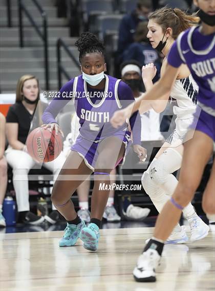 Thumbnail 3 in Denver South vs Dakota Ridge (Ball Arena) photogallery.