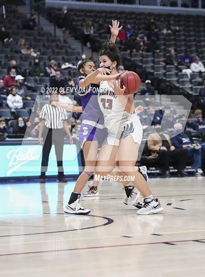 Thumbnail 2 in Denver South vs Dakota Ridge (Ball Arena) photogallery.