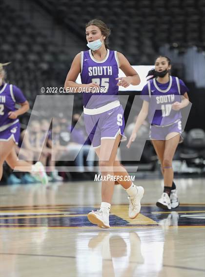 Thumbnail 3 in Denver South vs Dakota Ridge (Ball Arena) photogallery.