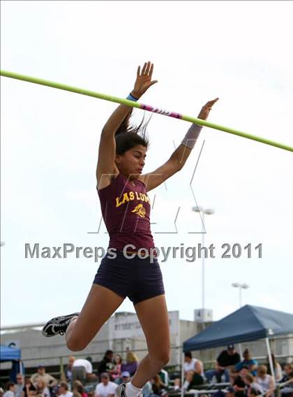 Thumbnail 2 in Woody Wilson Invitational (Girls Field Events) photogallery.