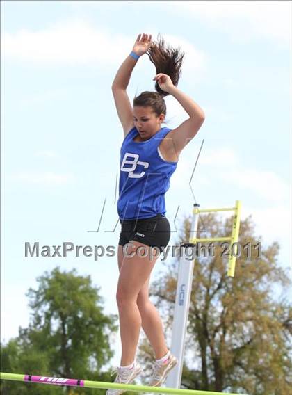 Thumbnail 2 in Woody Wilson Invitational (Girls Field Events) photogallery.