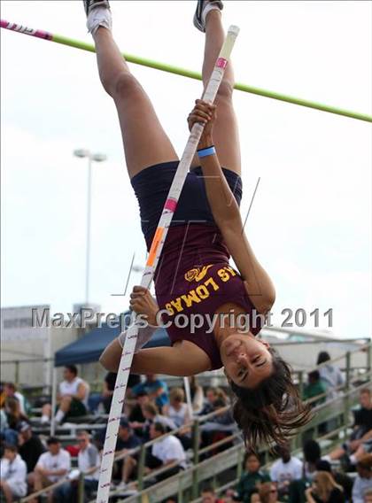 Thumbnail 3 in Woody Wilson Invitational (Girls Field Events) photogallery.