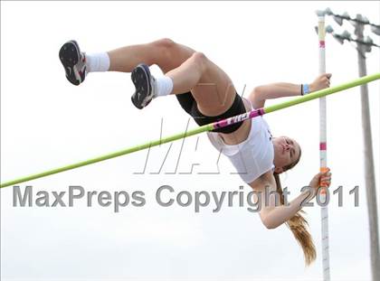 Thumbnail 3 in Woody Wilson Invitational (Girls Field Events) photogallery.