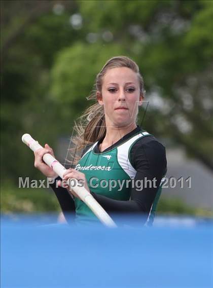 Thumbnail 3 in Woody Wilson Invitational (Girls Field Events) photogallery.