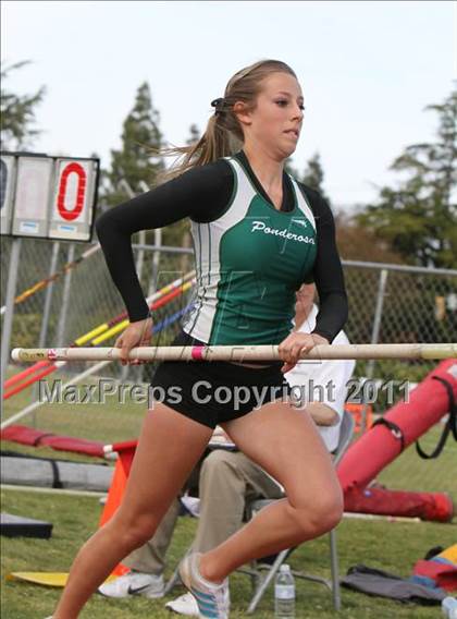 Thumbnail 3 in Woody Wilson Invitational (Girls Field Events) photogallery.