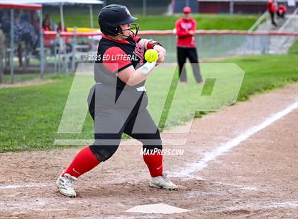 Thumbnail 3 in Belpre vs South Webster (OHSAA District VII Quarterfinal) photogallery.