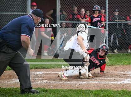 Thumbnail 2 in Belpre vs South Webster (OHSAA District VII Quarterfinal) photogallery.