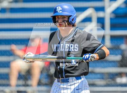 Thumbnail 2 in Deer Creek vs Yukon (OSSAA 6A Regional Final) photogallery.