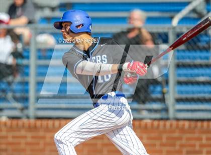 Thumbnail 3 in Deer Creek vs Yukon (OSSAA 6A Regional Final) photogallery.