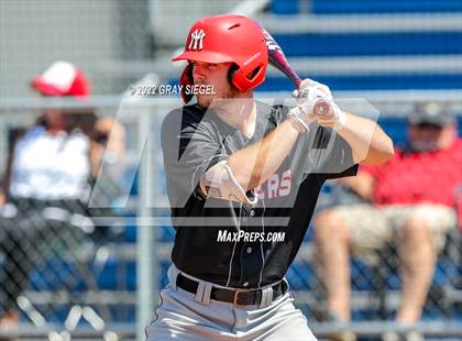 Thumbnail 2 in Deer Creek vs Yukon (OSSAA 6A Regional Final) photogallery.