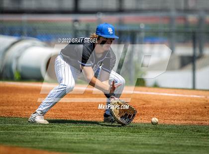 Thumbnail 2 in Deer Creek vs Yukon (OSSAA 6A Regional Final) photogallery.
