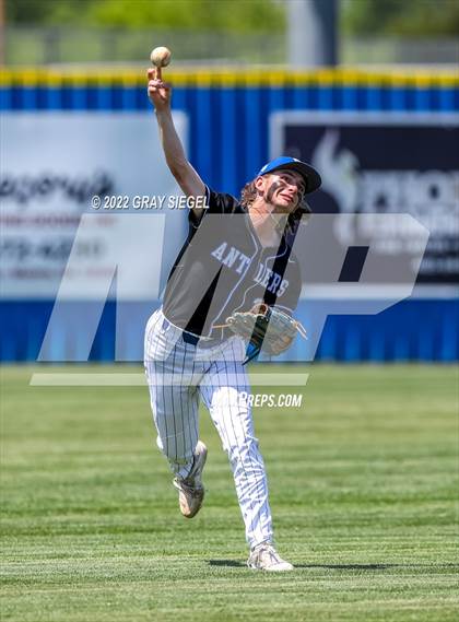 Thumbnail 3 in Deer Creek vs Yukon (OSSAA 6A Regional Final) photogallery.