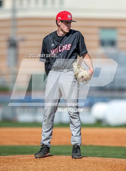 Thumbnail 2 in Deer Creek vs Yukon (OSSAA 6A Regional Final) photogallery.