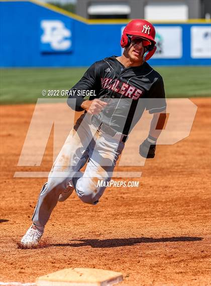Thumbnail 1 in Deer Creek vs Yukon (OSSAA 6A Regional Final) photogallery.