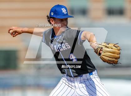 Thumbnail 1 in Deer Creek vs Yukon (OSSAA 6A Regional Final) photogallery.