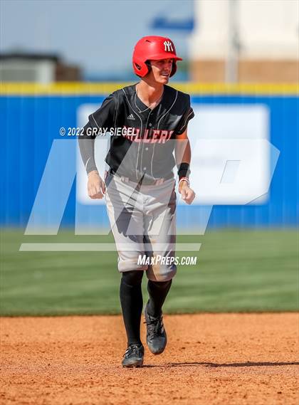Thumbnail 1 in Deer Creek vs Yukon (OSSAA 6A Regional Final) photogallery.