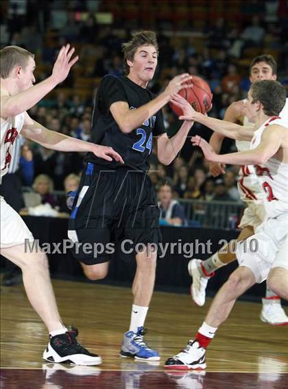 Thumbnail 2 in Grandview vs. Fairview (5A Quarterfinals) photogallery.
