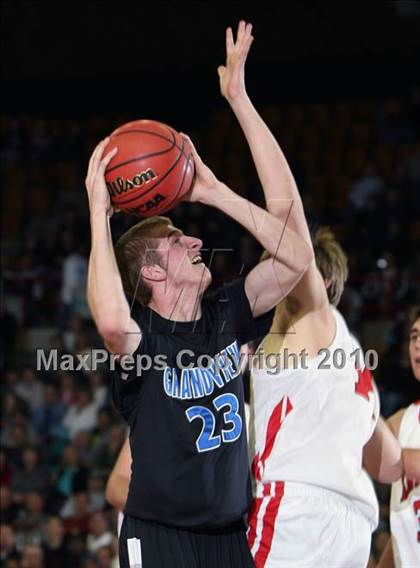 Thumbnail 1 in Grandview vs. Fairview (5A Quarterfinals) photogallery.