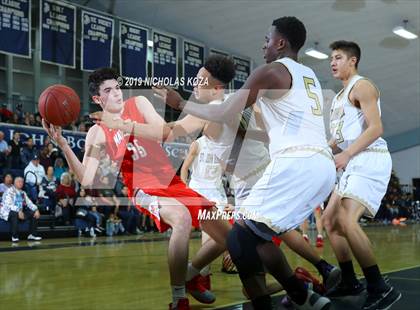 Thumbnail 3 in Mater Dei vs. St. John Bosco photogallery.