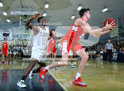 Thumbnail 2 in Mater Dei vs. St. John Bosco photogallery.