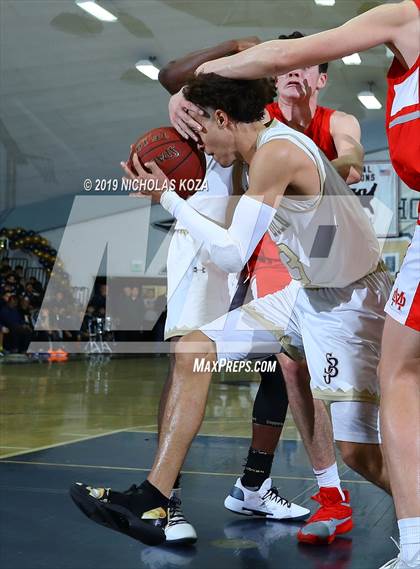 Thumbnail 1 in Mater Dei vs. St. John Bosco photogallery.