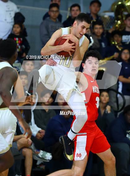 Thumbnail 2 in Mater Dei vs. St. John Bosco photogallery.