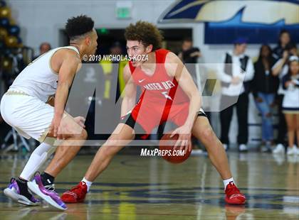 Thumbnail 1 in Mater Dei vs. St. John Bosco photogallery.