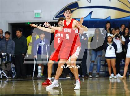 Thumbnail 2 in Mater Dei vs. St. John Bosco photogallery.