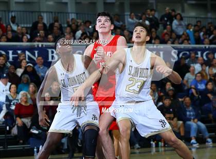 Thumbnail 2 in Mater Dei vs. St. John Bosco photogallery.