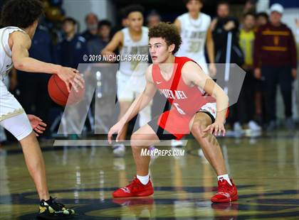 Thumbnail 3 in Mater Dei vs. St. John Bosco photogallery.