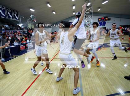 Thumbnail 3 in Mater Dei vs. St. John Bosco photogallery.