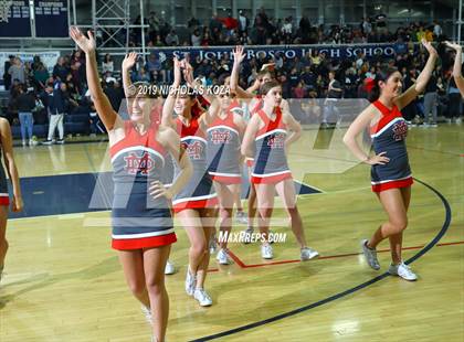 Thumbnail 1 in Mater Dei vs. St. John Bosco photogallery.