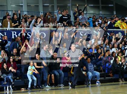 Thumbnail 2 in Mater Dei vs. St. John Bosco photogallery.