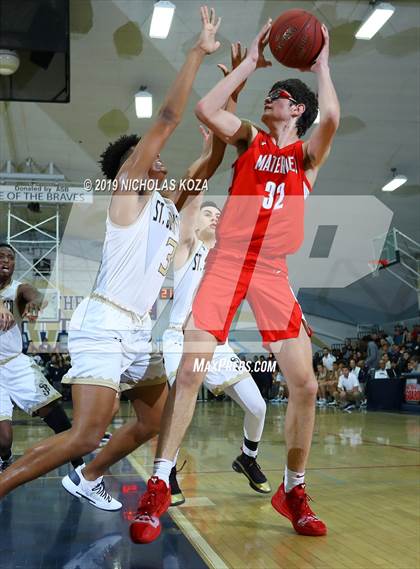 Thumbnail 3 in Mater Dei vs. St. John Bosco photogallery.