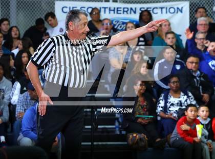 Thumbnail 3 in Mater Dei vs. St. John Bosco photogallery.